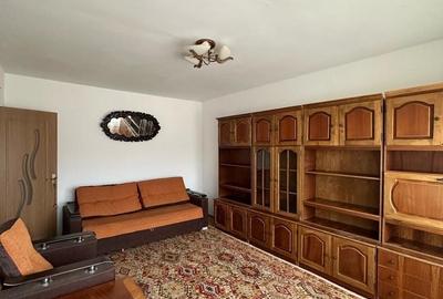 Apartament cu 3 camere decomandat în Fetești-Gară - 10