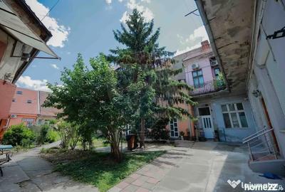 Apartament cu 3 camere decomandat în Ultracentral