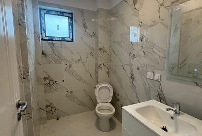 Apartament cu 3 camere în Central - 2