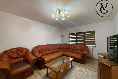Apartament cu 3 camere decomandat în Faleza Nord