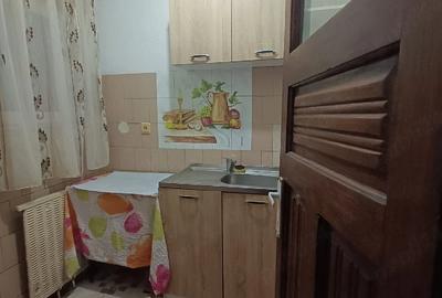 Garsonieră semidecomandată în Central