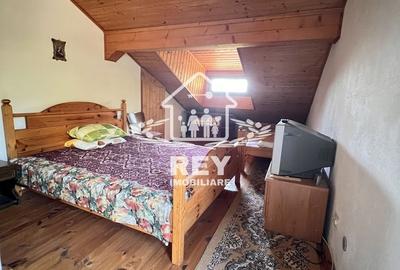 Casă cu 4 camere cu Teren 1200 Mp în Sadu - 10