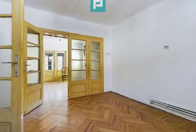 Casă cu 4 camere cu Teren 1184 Mp în Central - 6