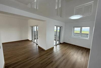 Casă cu 4 camere cu Teren 333 Mp în Tărlungeni