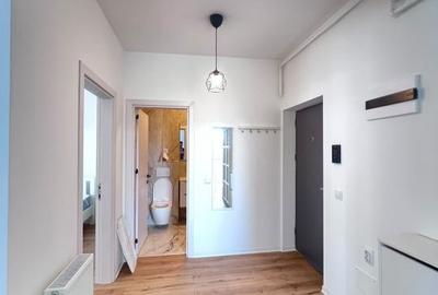 Apartament cu 2 camere decomandat, mobilat în Central