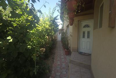 Casă cu 4 camere în Central - 6