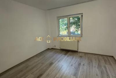 Apartament cu 4 camere decomandat, mobilat în Crângași - 2
