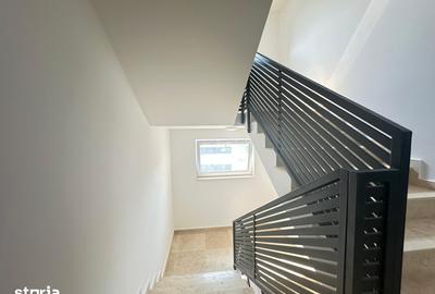 Apartament cu 3 camere în Rediu