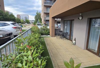 Apartament cu 3 camere decomandat, mobilat în Est