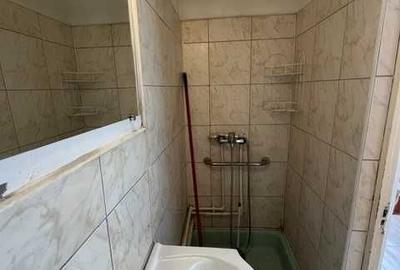 Garsonieră nedecomandată în Drumul Carului
