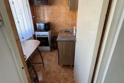 Garsonieră decomandată în Central