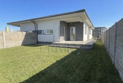 Duplex cu 3 camere cu Teren 290 Mp în Bucovăț (Remetea Mare)