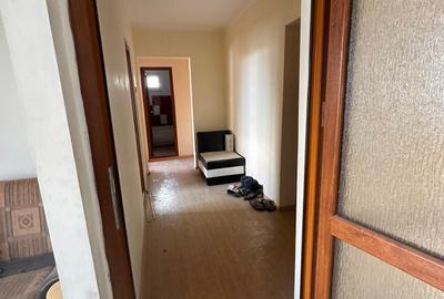 Apartament cu 2 camere decomandat în Micro 20 - 7