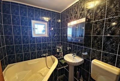 Apartament cu 5 camere decomandat, mobilat în Păcii - 8