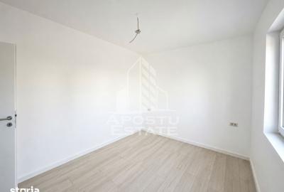 Casă cu 4 camere cu Teren 250 Mp în Giroc