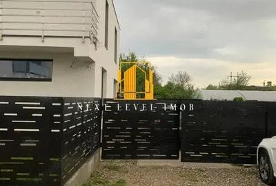 Casă cu Teren 249 Mp în Central - 19