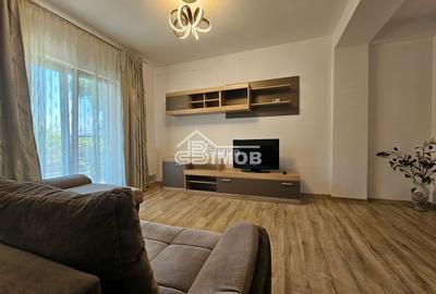 Apartament cu 3 camere decomandat, mobilat în Central