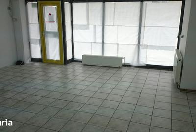 Spațiu comercial, de 70 mp, în Podu Roș