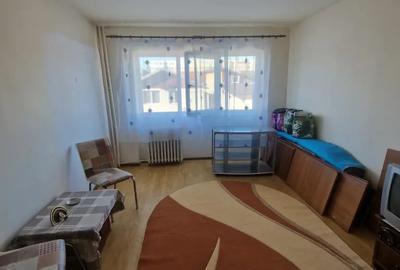 Apartament cu 2 camere decomandat în Malu Roșu