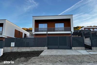 Casă cu 4 camere cu Teren 600 Mp în Apahida