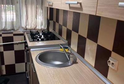 Apartament cu 2 camere nedecomandat în Tache