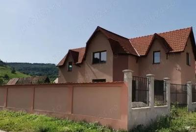 Casă cu 4 camere în Valchid - 9