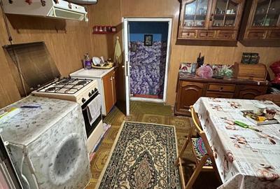 Casă cu 3 camere în Corbu