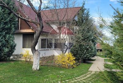 Casă cu 4 camere în Stațiunea Climaterică Sâmbăta