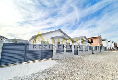 Casă individuală cu 3 camere decomandat cu Canalizare în Berceni