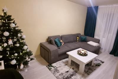 Apartament cu 3 camere decomandat, mobilat în Noua