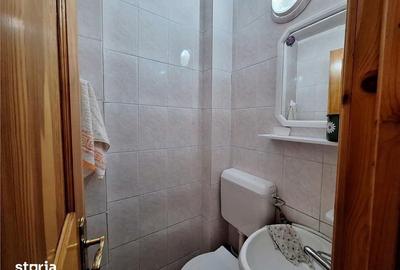 Casă cu 6 camere cu Teren 200 Mp în Ultracentral