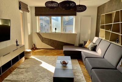 Apartament cu 3 camere decomandat în Cetatea - 1