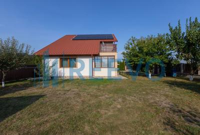 Casă cu 4 camere cu Canalizare în Central