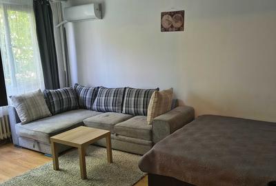 Garsonieră decomandată în Politehnica