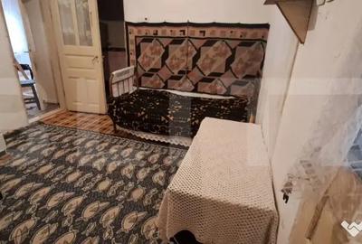 Casă cu 3 camere cu Teren 2310 Mp în Central - 1