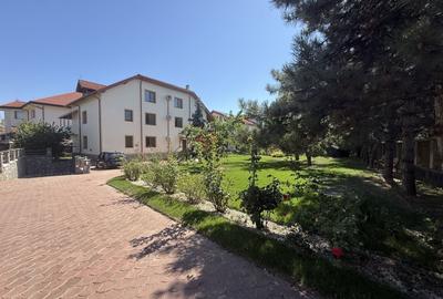 Casă individuală cu 15 camere cu Canalizare în Sisești - 1