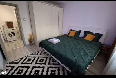 Apartament cu 3 camere decomandat în Exterior Vest