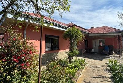 Casă cu 3 camere cu Teren 600 Mp în Central