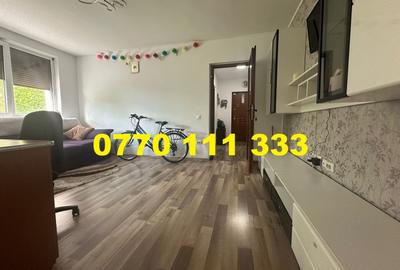 Apartament cu 4 camere semidecomandat, mobilat în Hipodrom - 1