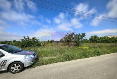 Teren Construcții intravilan de 750 mp, în 1 Decembrie - 21