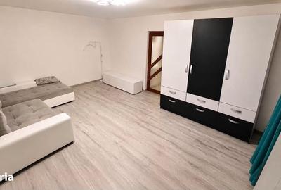Apartament cu 2 camere decomandat în Banca Națională