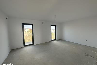 Casă cu 5 camere cu Teren 1045 Mp în Târgșoru Vechi