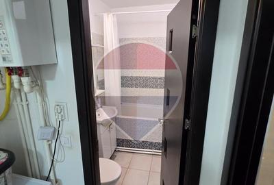 Apartament cu 3 camere decomandat în Piața Unirii