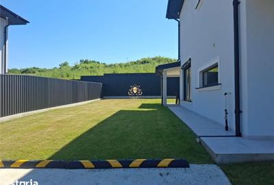 Casă cu 4 camere cu Teren 500 Mp în Bucium