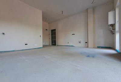 Apartament cu 3 camere în Florești