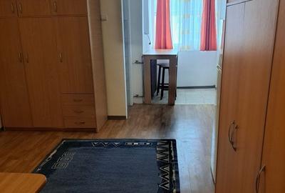 Garsonieră decomandată în Iosia