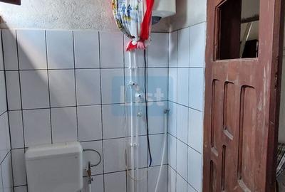 Casă cu 6 camere cu Garaj în Central - 7