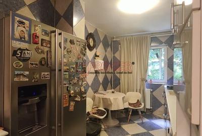 Apartament cu 4 camere semidecomandat în Berceni - 14