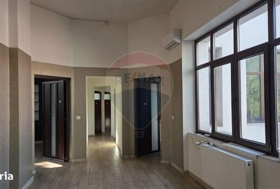 Casă cu 4 camere cu Teren 520 Mp în Unirii - 2