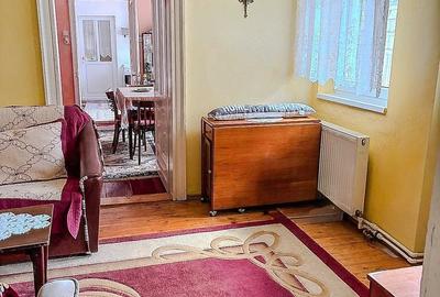 Casă cu 4 camere cu Teren 290 Mp în Central